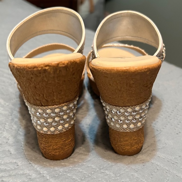Onex Women's Wedge Heel Sandal Size 6 - Picture 4 of 8